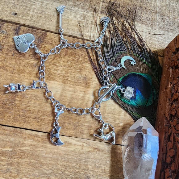 Witch Charm Bracelet Halloween Bracelet Wiccan Charm Bracelet Wicca Witchy Gift - Picture 13 of 14